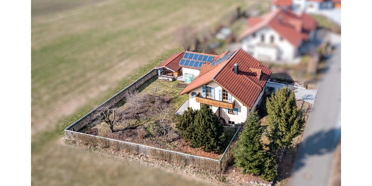 Leben mit Freiraum - Ihr Gartenrefugium mit vielseitigem Studio und PV-Anlage - Einfamilienhaus Schönthal | Angebot:26422056