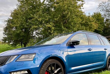Skoda Octavia 102.500 km 17.900 &euro; Geisig 56357