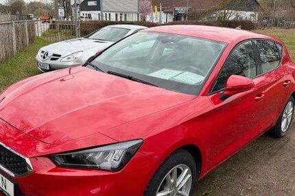 Seat Leon 26.500 km 17.590 &euro; Frankenberg 09669