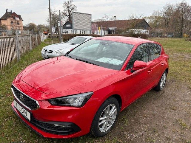 Seat Leon 26.500 km 17.590 &euro; Frankenberg 09669