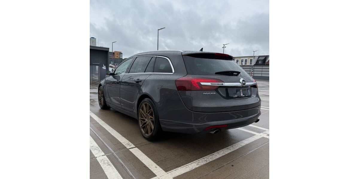 Opel Insignia 180.000 km 8.800 &euro; Magdeburg 39124