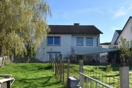 Einfamilienhaus mit Einliegerwohnung und schönem Ausblick im Wannetal 5 zimmer