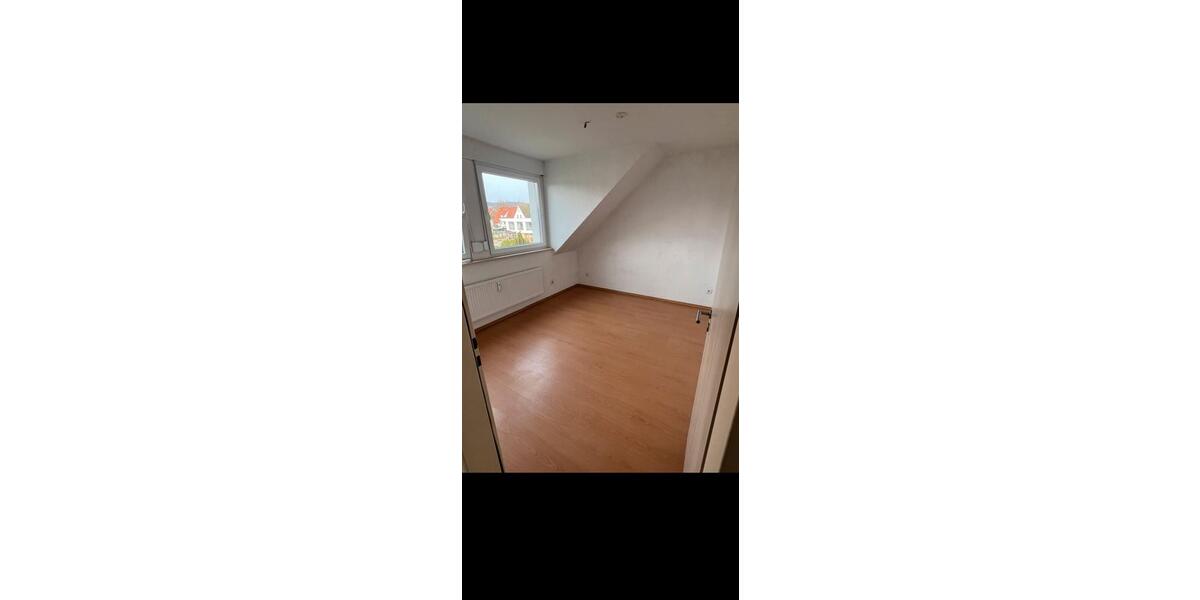 Dachgeschoßwohnung Dissen am Teutoburger Wald - 5 Zimmer, 90 m&sup2;, 950&euro; | Angebot:26251206