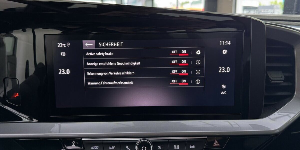 Opel Mokka 1.2 Elegance CarPlay Navi Kamera 30.717 km 15.120 &euro; Lich 35423