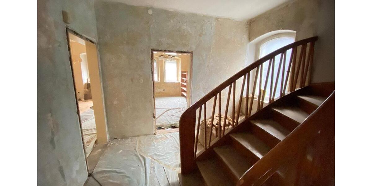 Mehrfamilienhaus, Wohnhaus Vohenstrauß - 10 Zimmer, 136 m&sup2;, 135.000&euro; | Angebot:26916559