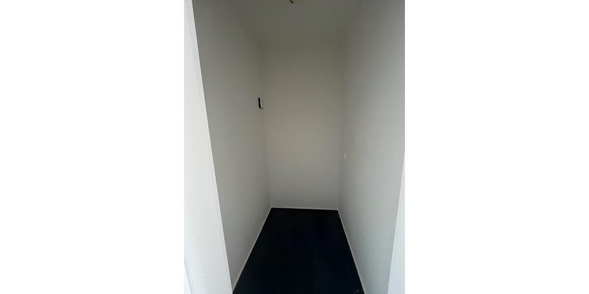 Etagenwohnung Flensburg - 3 Zimmer, 85 m&sup2;, 809&euro; | Angebot:26094605