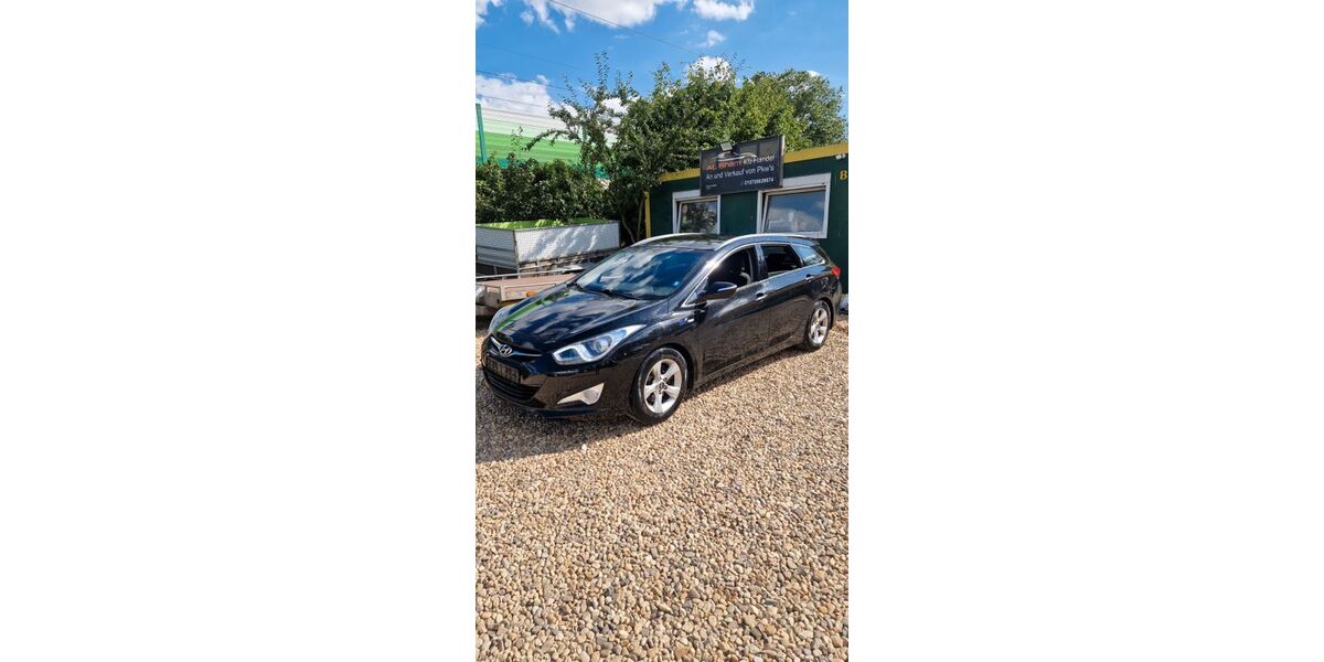 Hyundai i40 195.000 km 4.900 &euro; Düren 52349