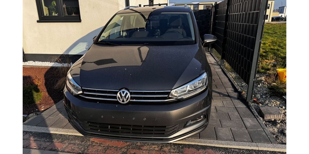 VW Touran 131.000 km 11.499 &euro; Soest 59494