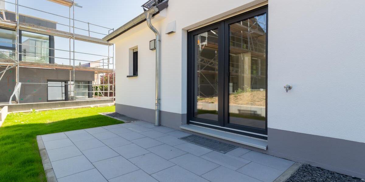Neues vermietetes 3-Familienhaus als KFW 55 Energiesparhaus in ruhiger Lage Trier-Kernscheid - Mehrfamilienhaus, Wohnhaus Trier Kürenz | Angebot:18822982