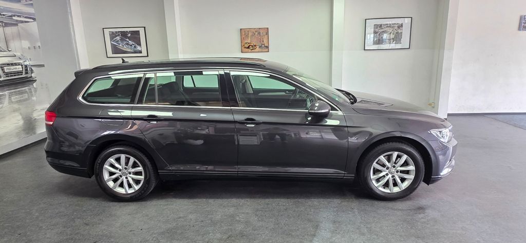 VW Passat 96.000 km 16.990 &euro; Asperg/Ludwigsburg bei Stuttgart 71679