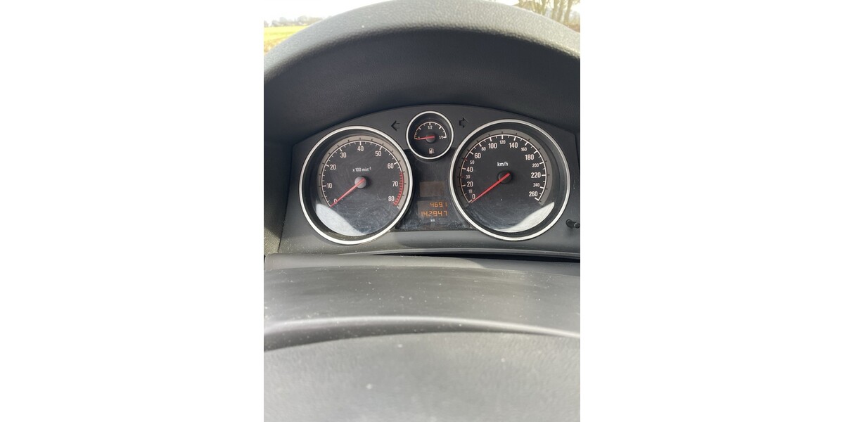 Opel Astra H GTC 143.000 km 3.600 &euro; Hameln 31785