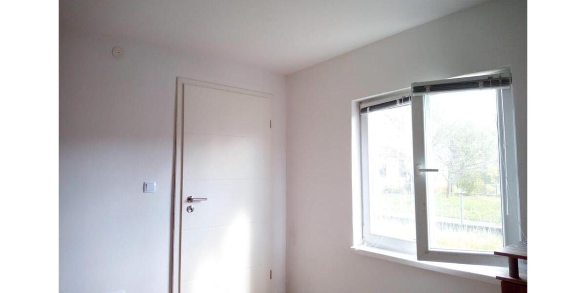 Einfamilienhaus Deggendorf - 6 Zimmer, 100 m&sup2;, 1.190&euro; | Angebot:26331654