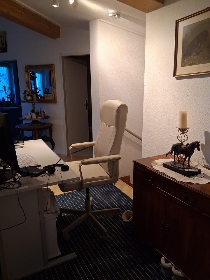 2 Zimmer Wohnung in Hönow Hoppegarten bei Berlin mit großer Dachterrasse EBK Tiefgarage zimmer