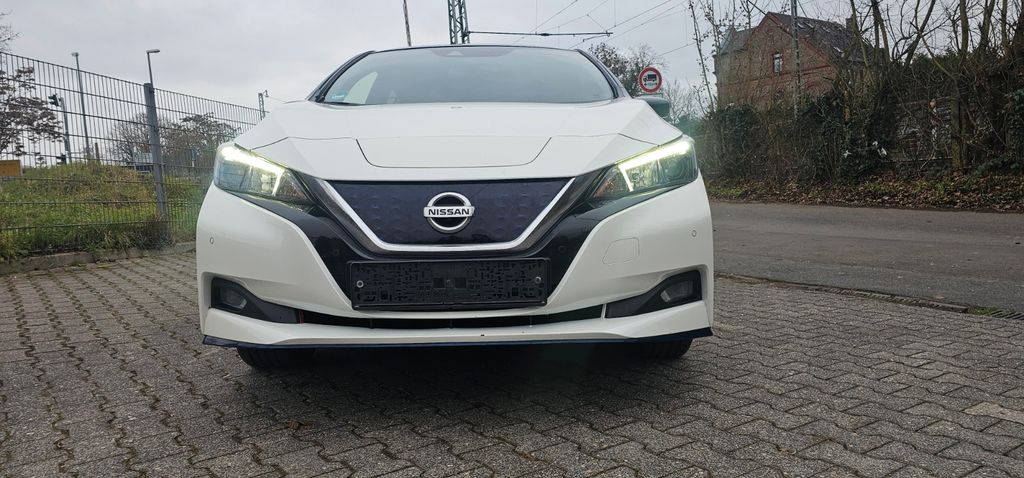 Nissan Leaf 114.432 km 13.900 &euro; Wiesbaden 65201