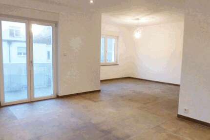 Wohnung zum Kaufen in Baden-Badem 380.000 € 90 m² 3 zimmer