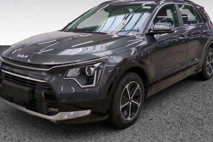 Kia Niro 14.716 km 27.479 € Köln 50968