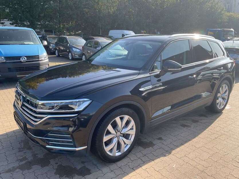 VW Touareg 66.257 km 31.900 € Hamburg 21107