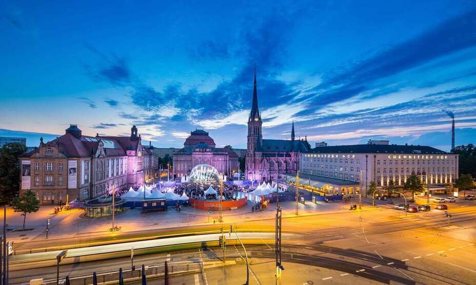 Haus zum Kaufen in Chemnitz 630.000 € 534.8 m²
