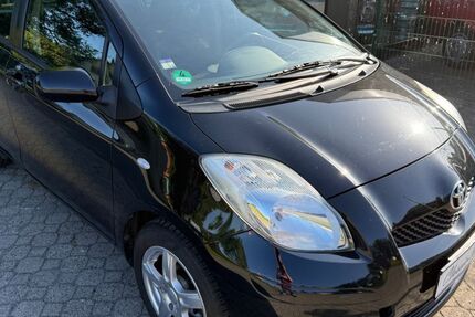 Toyota Yaris 152.600 km 2.950 &euro; Beverstedt 27616