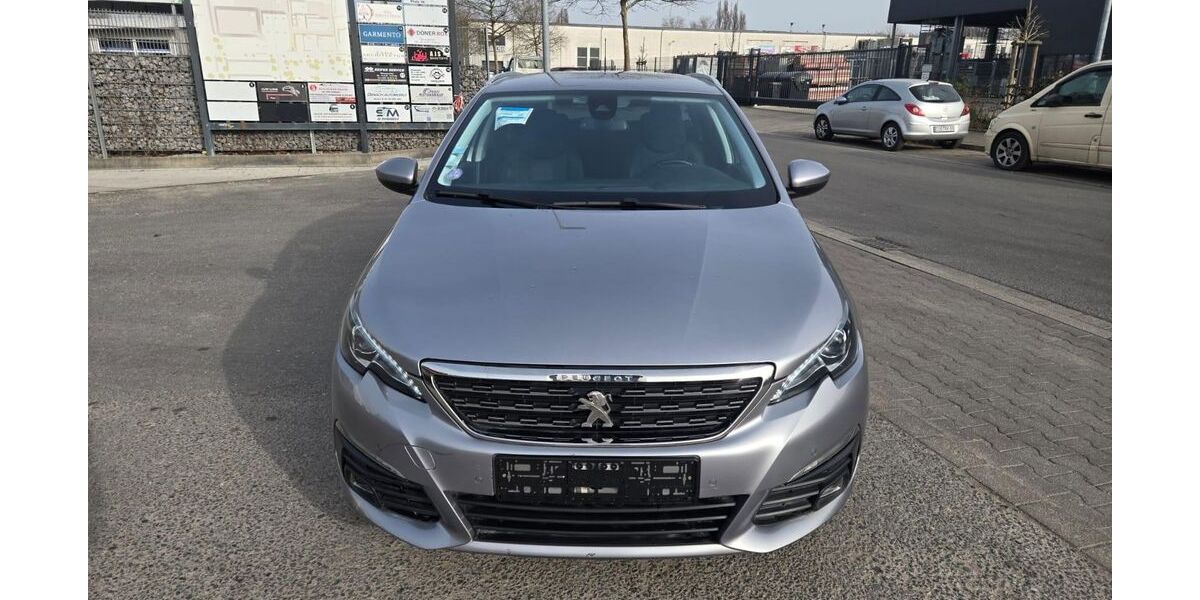 Peugeot 308 97.000 km 9.990 &euro; Gelsenkirchen 45884