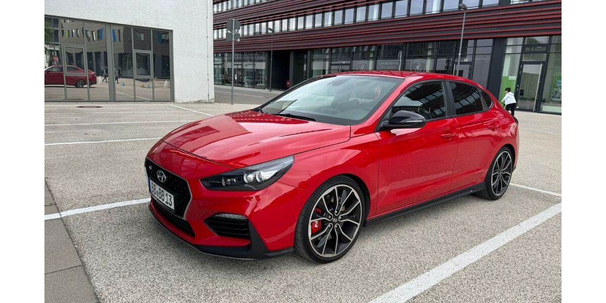 Hyundai i30 74.500 km 20.700 &euro; Wiesbaden 65205