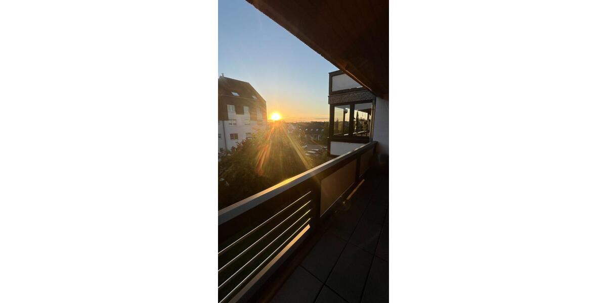 Freundliche helle 84 m² 3-Zimmer ETW im 2 OG mit großer Loggia 3 zimmer