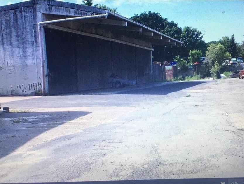 KFZ Halle Werkstatt oder als Stellplatz in Stotel