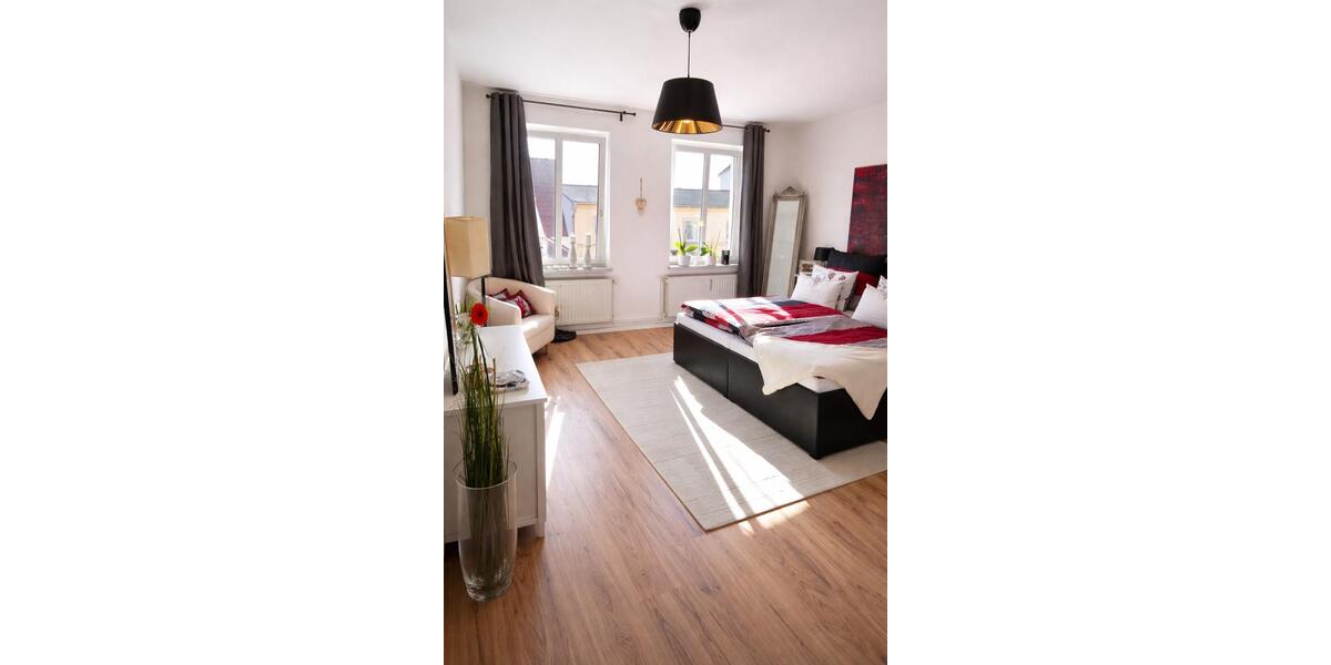 Mehrfamilienhaus, Wohnhaus Schwerin - 27 Zimmer, 674 m&sup2;, 1.490.000&euro; | Angebot:26250073