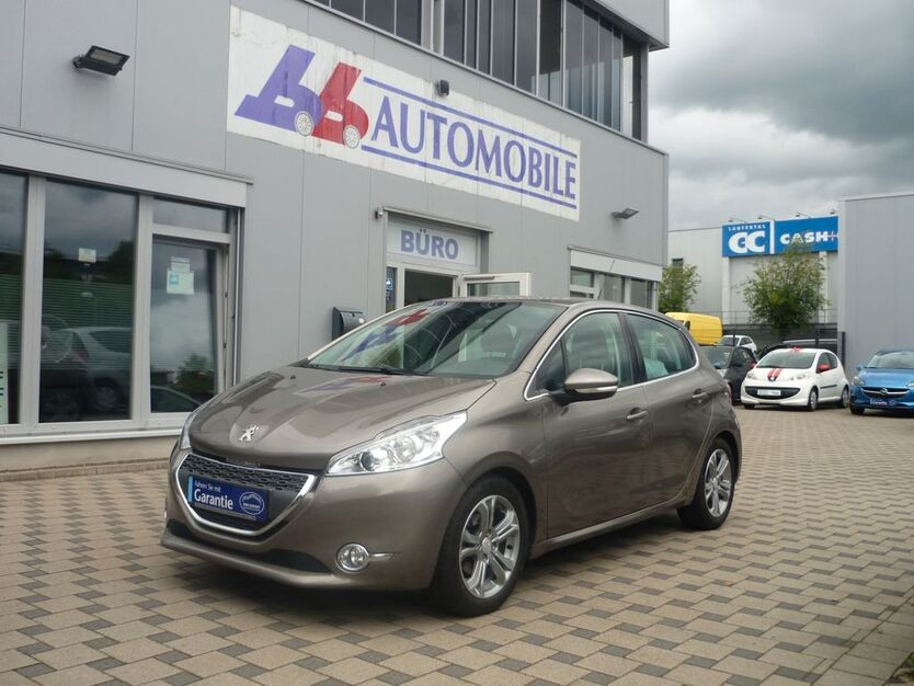 Peugeot 208 84.434 km 8.990 € Kaiserslautern 67657