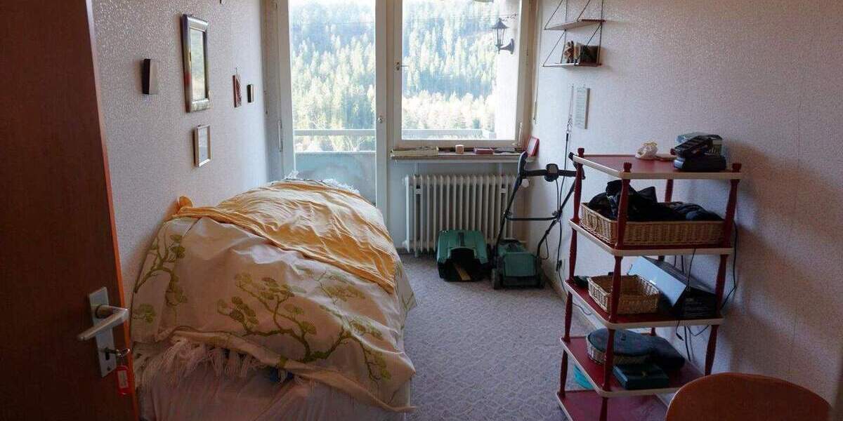 Reihenendhaus Freudenstadt - 5 Zimmer, 136 m&sup2;, 248.000&euro; | Angebot:25703627