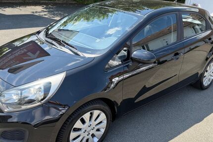 Kia Rio 99.830 km 5.699 &euro; Bielefeld 33607