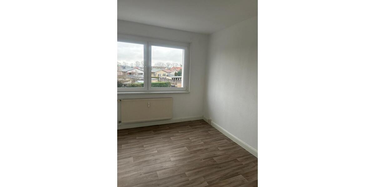 Etagenwohnung Dargun - 2 Zimmer, 46 m&sup2;, 300&euro; | Angebot:26249642