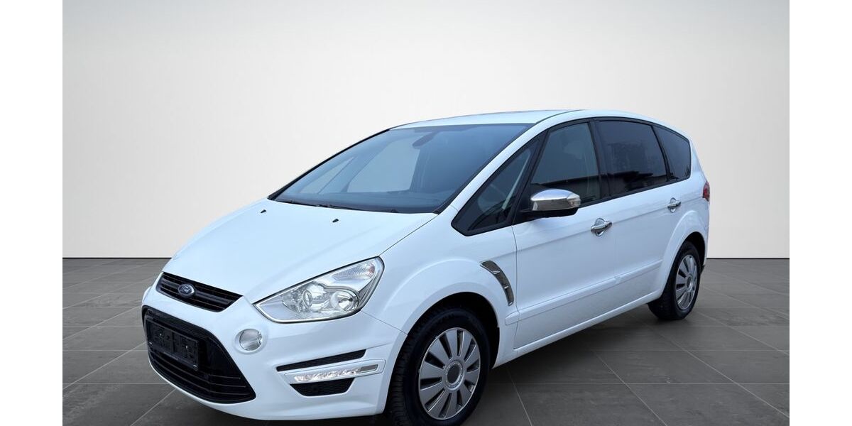 Ford S-Max 65.500 km 8.999 &euro; Valley (bei München) 83626