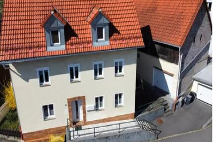 Haus Sulzbach-Rosenberg Rosenberg - 6 Zimmer, 130 m&sup2;, 850&euro; | Angebot:25523081