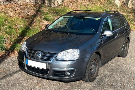VW Golf 226.000 km 2.350 &euro; Remshalden 73630