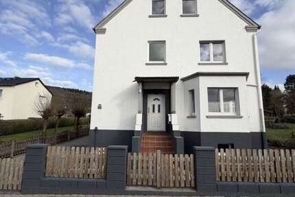 Haus Langendernbach Langendernbach - 5 Zimmer, 165 m&sup2;, 945&euro; | Angebot:27113516