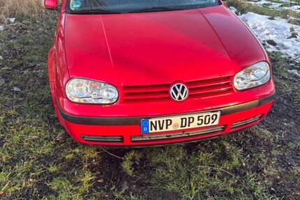 VW Golf 137.000 km 1.000 &euro; Niepars 18442