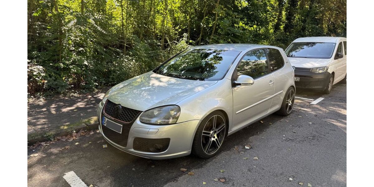 VW Golf 166.000 km 2.550 &euro; Berlin 10319
