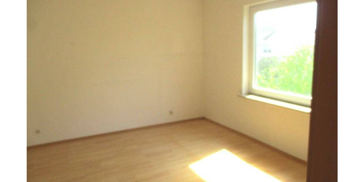 Einfamilienhaus Weisenheim am Sand - 7 Zimmer, 165 m&sup2;, 339.000&euro; | Angebot:25836943