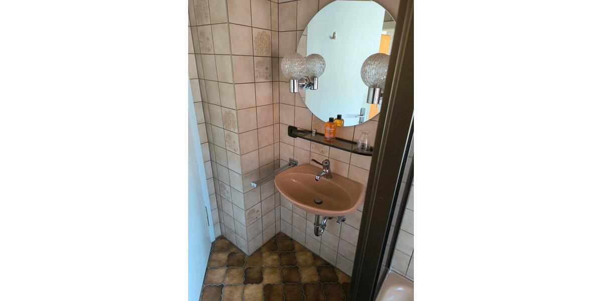Doppelhaushälfte Wunsiedel - 4 Zimmer, 130 m&sup2;, 99.999&euro; | Angebot:26763214