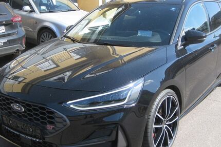 Ford Focus 6.900 km 33.500 &euro; Schoden 54441