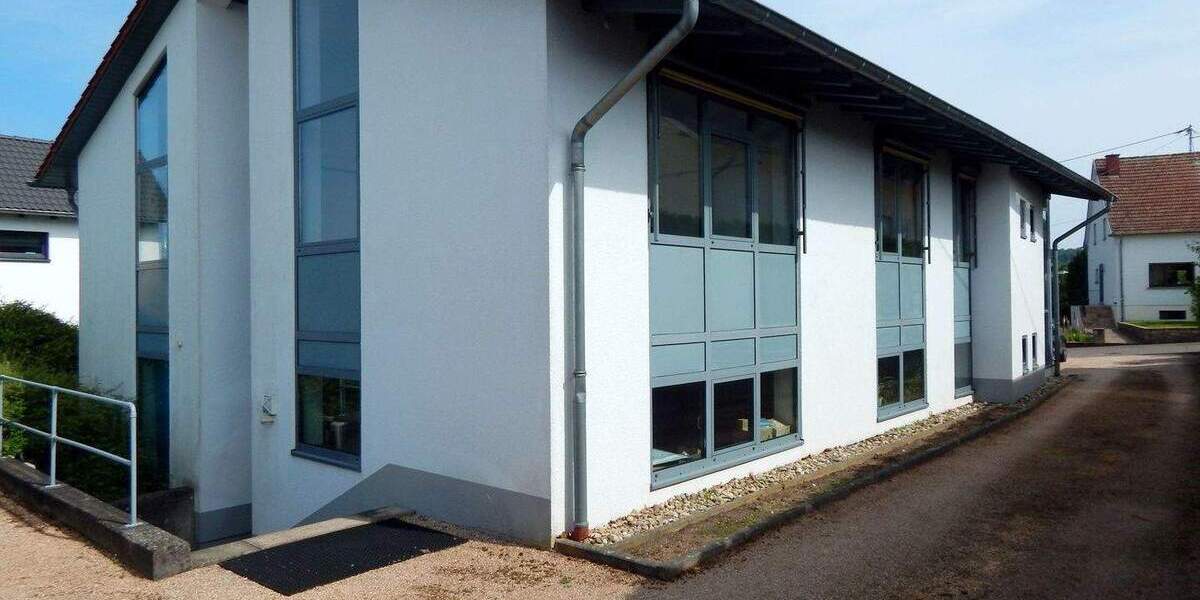 Einfamilienhaus Losheim am See Losheim - 7 Zimmer, 307 m&sup2;, 399.000&euro; | Angebot:25742863