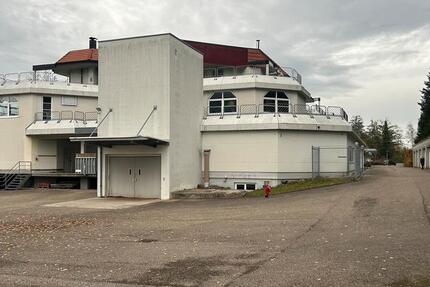 Gewerbegebäude in Neukirch zimmer