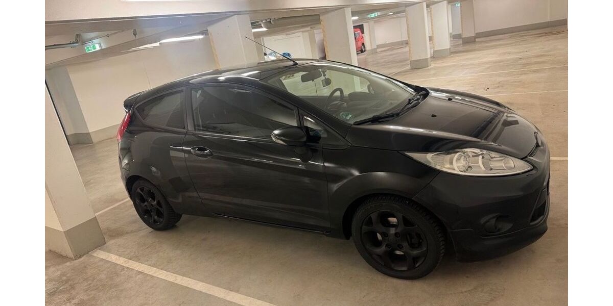 Ford Fiesta 208.000 km 2.500 &euro; Frankfurt am Main 65933