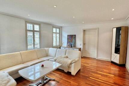 Traumhafte Altbauetage in City-Lage 5 zimmer