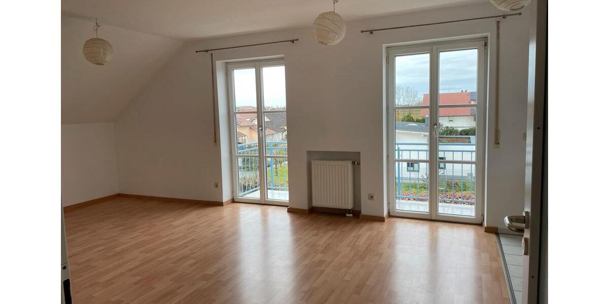 Dachgeschoßwohnung Osterhofen - 2 Zimmer, 56 m&sup2;, 470&euro; | Angebot:26300688