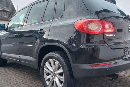 VW Tiguan 245.000 km 4.999 &euro; Obersulm-Affaltrach 74182