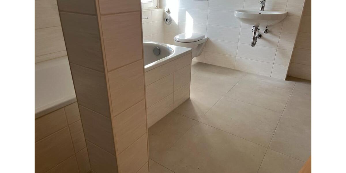Dachgeschoßwohnung Lauchhammer - 2 Zimmer, 54 m&sup2;, 465&euro; | Angebot:26425436