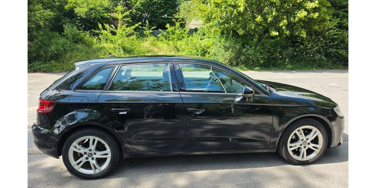 Audi A3 129.000 km 13.500 &euro; Schwerte 58239