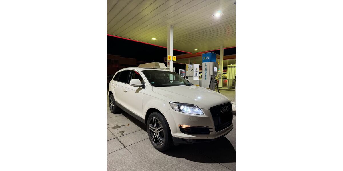 Audi Q7 219.000 km 6.200 &euro; Hamburg 21079